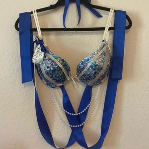 Alice in wonderland themed costume bra